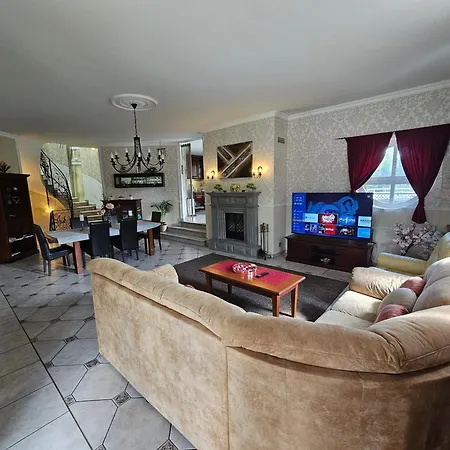 Villa Relax & Wellness Diosd Budapest